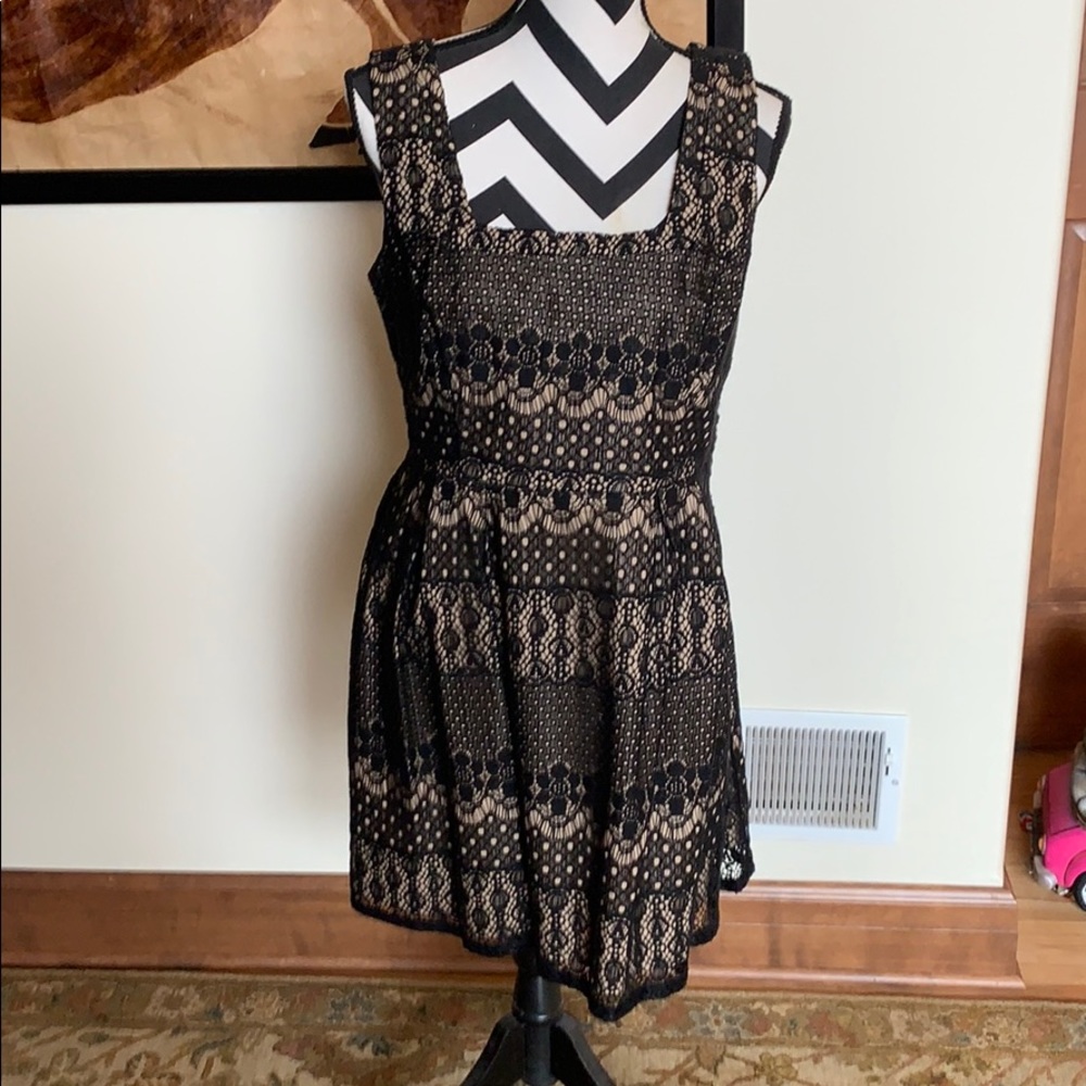 Bebop lace dress